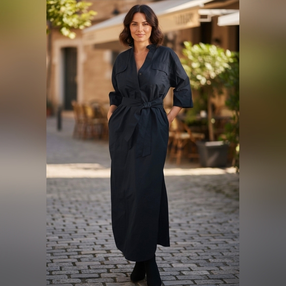 Banana Republic Dresses & Skirts - Banana Republic Black Maxi Dress